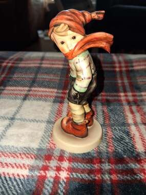Hummel Goebel Figurine March Winds 43 Made in W Germany